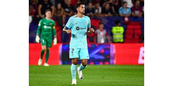 João Cancelo satiirisi Manchester Cityn pelaajia huonosta laadusta